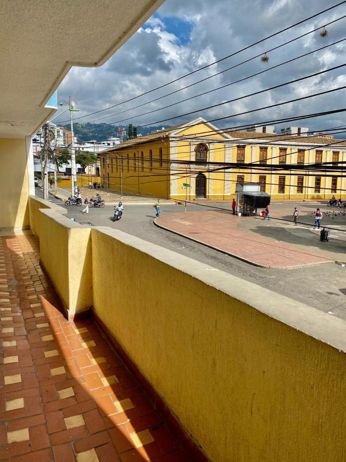 Hotel Mansion Real Bucaramanga Bagian luar foto